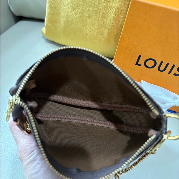 SOLD - Picture 6 of 9